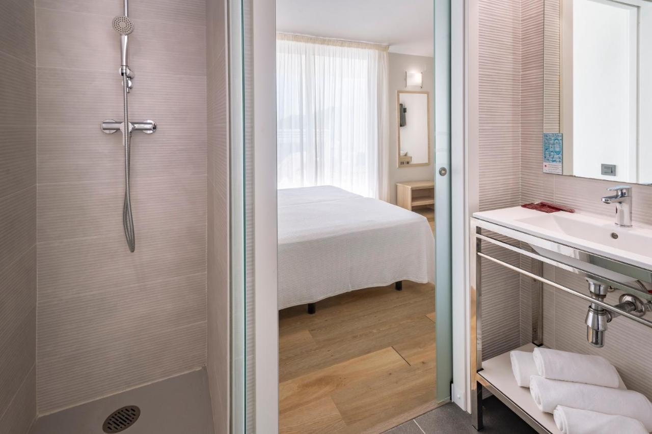 Aparthotel Marinada Salou Zewnętrze zdjęcie